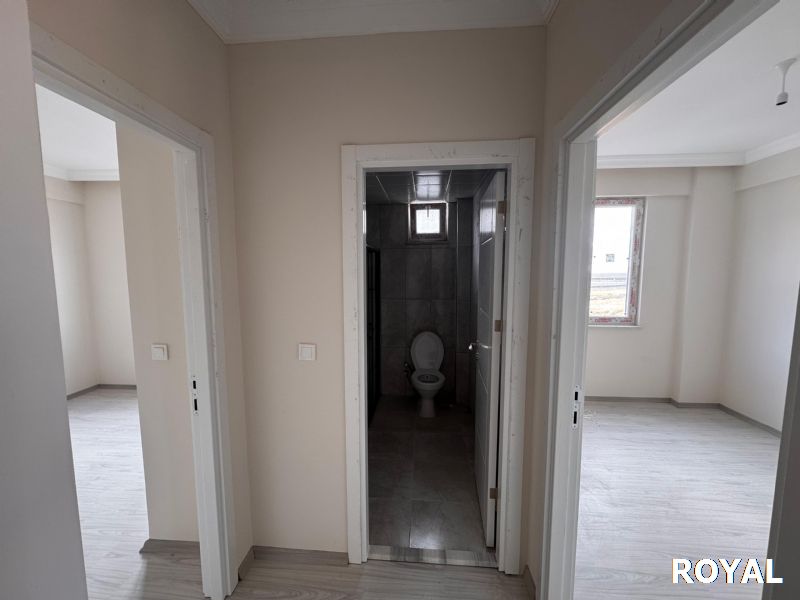 ROYAL'DEN ARAŞTIRMA HASTANESİNE KOMŞU SATILIK 2+1 DAİRE 2.KAT KUZEY-BATI CEPHE !